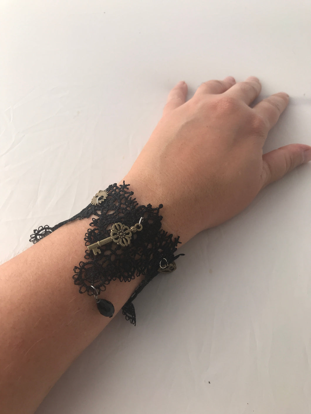 Steampunk key black lace bracelet